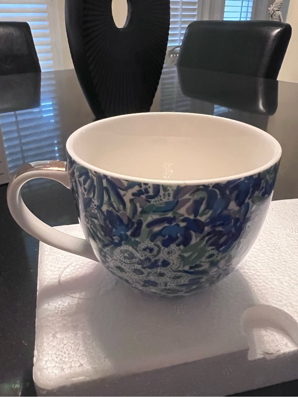 Lilly Pulitzer Ceramic Mugs Set of 2 High Manetenance New